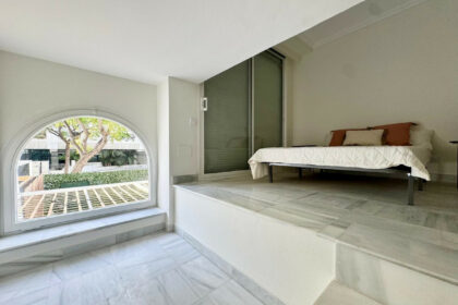 dc223848df302f1cab40d88e946d6da7 - 13