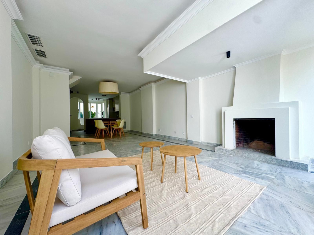 dc223848df302f1cab40d88e946d6da7 - 14