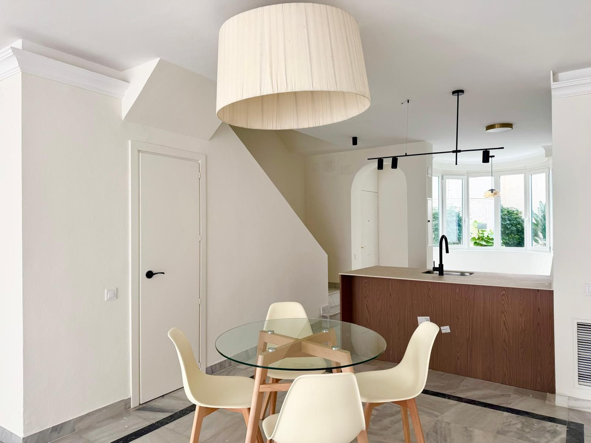 dc223848df302f1cab40d88e946d6da7 - 17