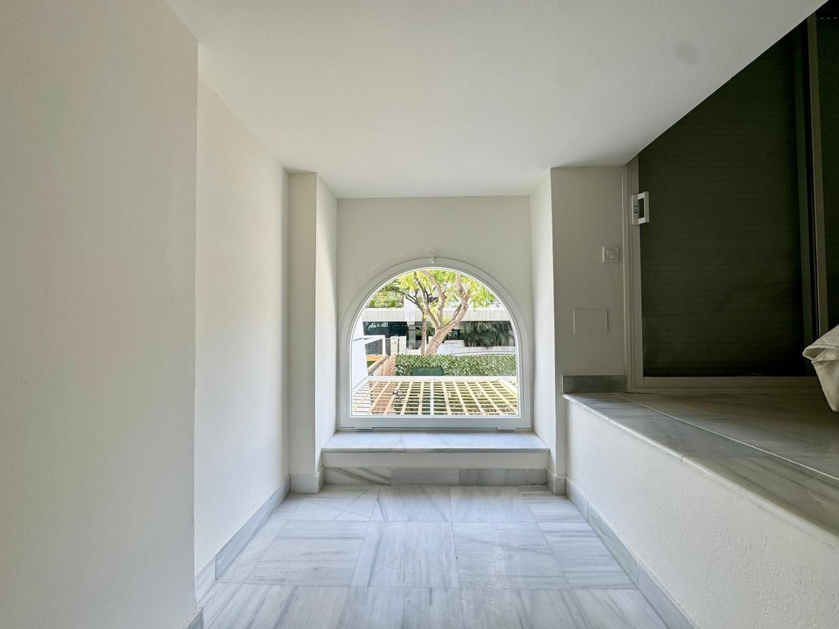 dc223848df302f1cab40d88e946d6da7 - 20