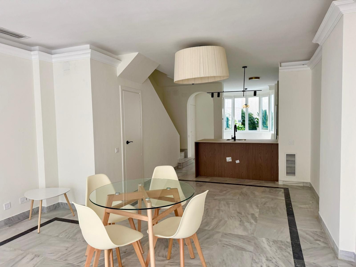 dc223848df302f1cab40d88e946d6da7 - 22