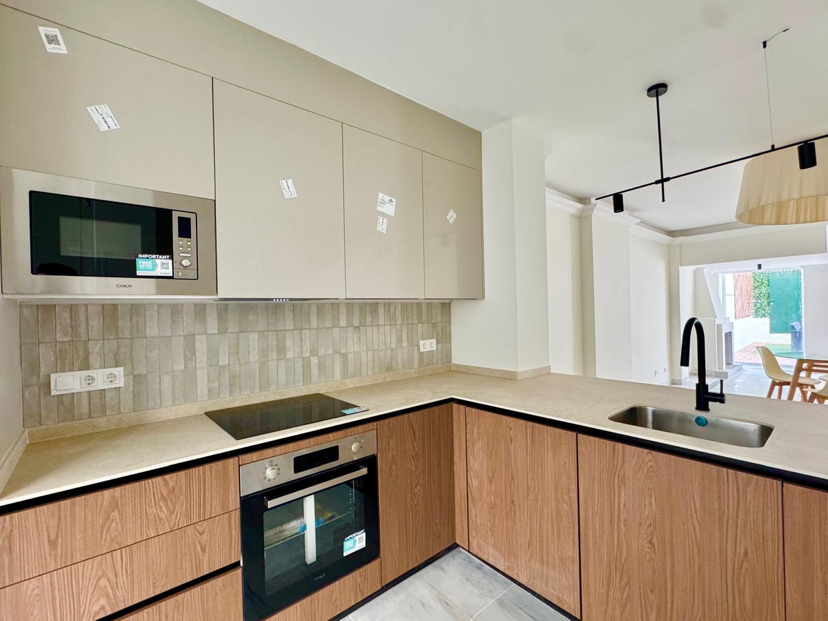 dc223848df302f1cab40d88e946d6da7 - 23