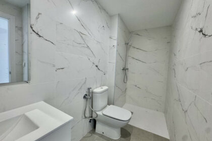 dc3a315f1132c61a97bd37eb2bd89ed9 - 11