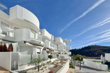 dc3a315f1132c61a97bd37eb2bd89ed9 - 16