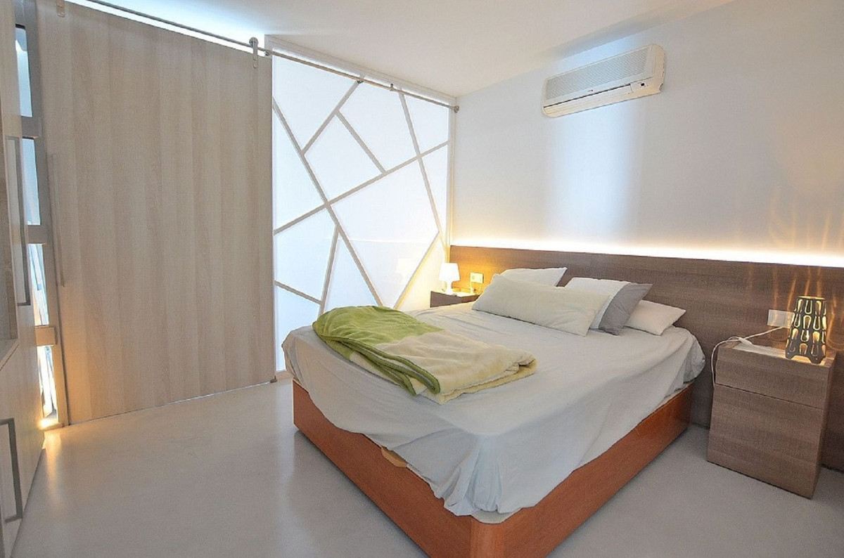 dcd07a7b5dec6bd16d5b73c6c347245e - 11