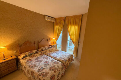 de53055b21a92a179f07f0c51998c51d - 10