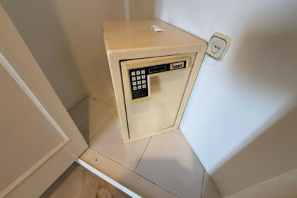 de53055b21a92a179f07f0c51998c51d - 16