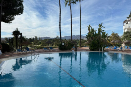 de53055b21a92a179f07f0c51998c51d - 17