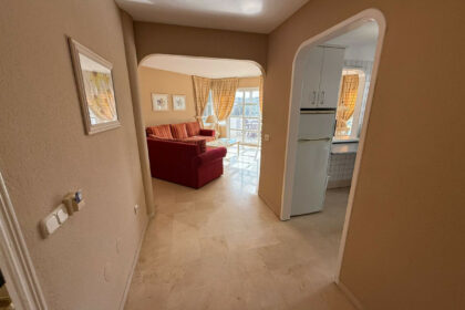 de53055b21a92a179f07f0c51998c51d - 8