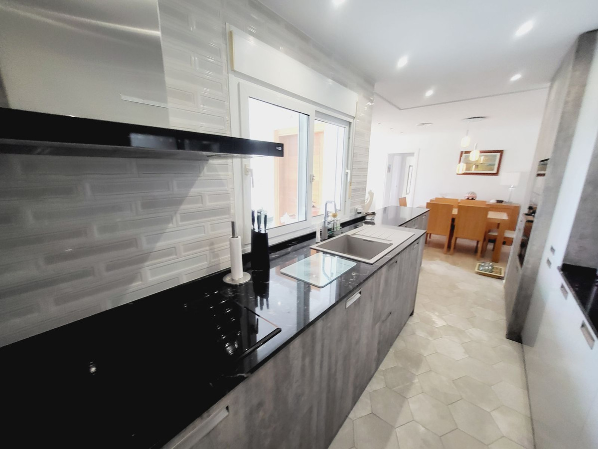 ded67df78217940563a8ab1873b732e5 - 24