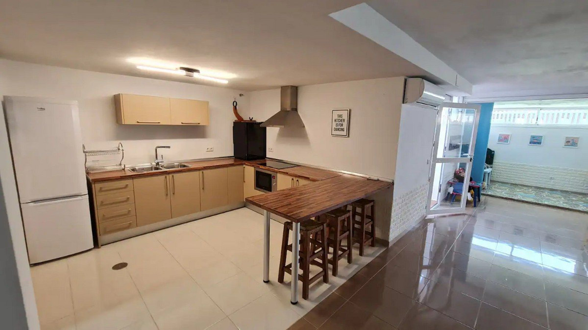 df1e6aff6cb169df5245842bc650552d - 34