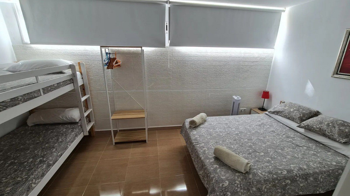 df1e6aff6cb169df5245842bc650552d - 40