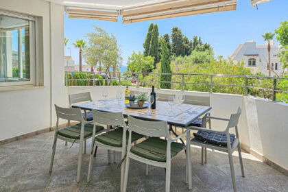 dfe1a1468601f92a9a65a8b783f0184b - 19