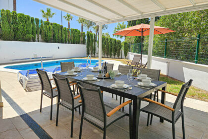 dfe1a1468601f92a9a65a8b783f0184b - 21