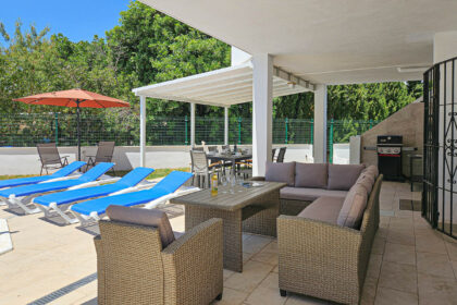 dfe1a1468601f92a9a65a8b783f0184b - 22