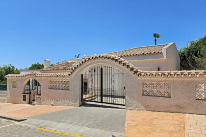 dfe1a1468601f92a9a65a8b783f0184b - 25