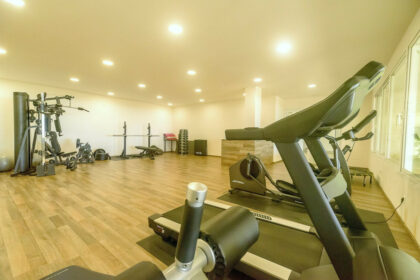 dfe2ba2e0a97fe18961582144068db06 - 20