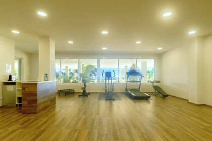 dfe2ba2e0a97fe18961582144068db06 - 21