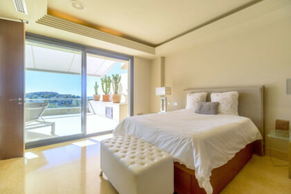 dfe2ba2e0a97fe18961582144068db06 - 7