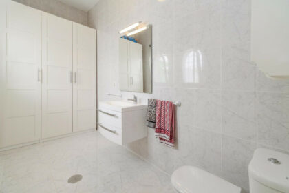 e07123f7a865f589fd9f9a5c9212937b - 15