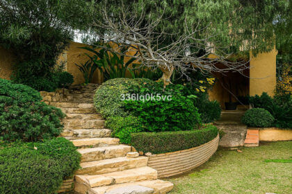 e25007adfe19039e2e43b513ff58614c - 35