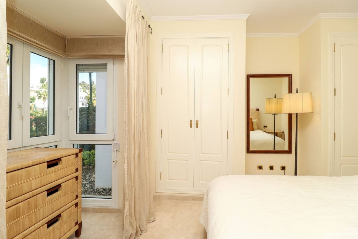 e2a257fb9997b07b4e5837ef0e2e9b5b - 23