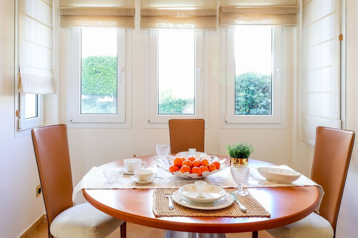 e2a257fb9997b07b4e5837ef0e2e9b5b - 6