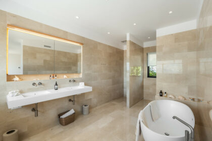 e342cffa0855d92ca900ed389adfd000 - 11