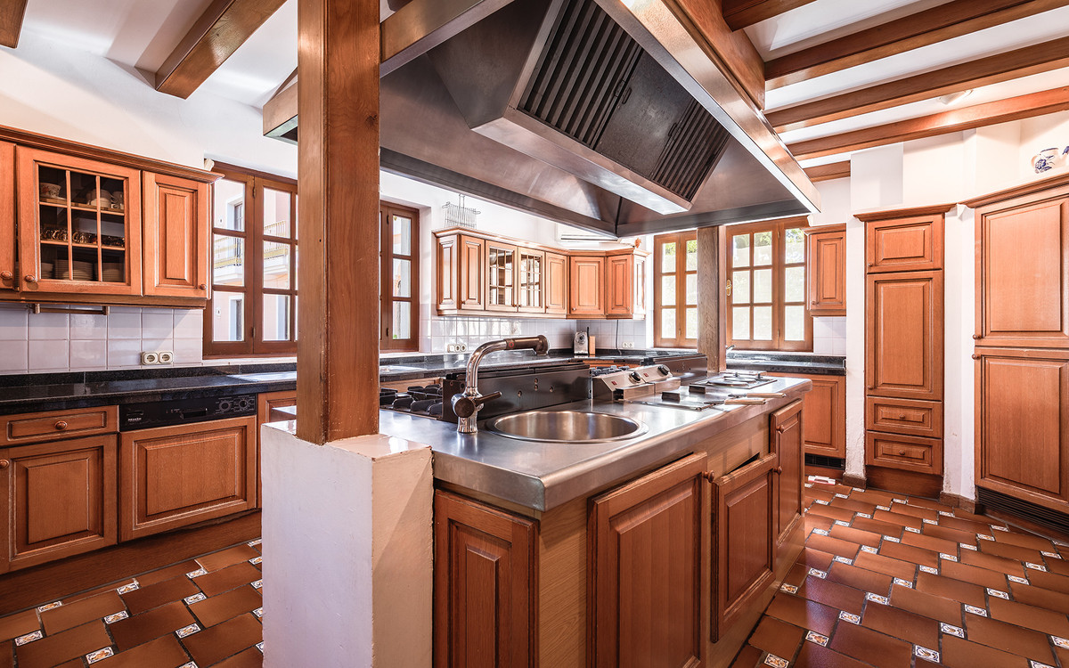 e3451aac2f5e929438c7fea7c5ae5fa6 - 10