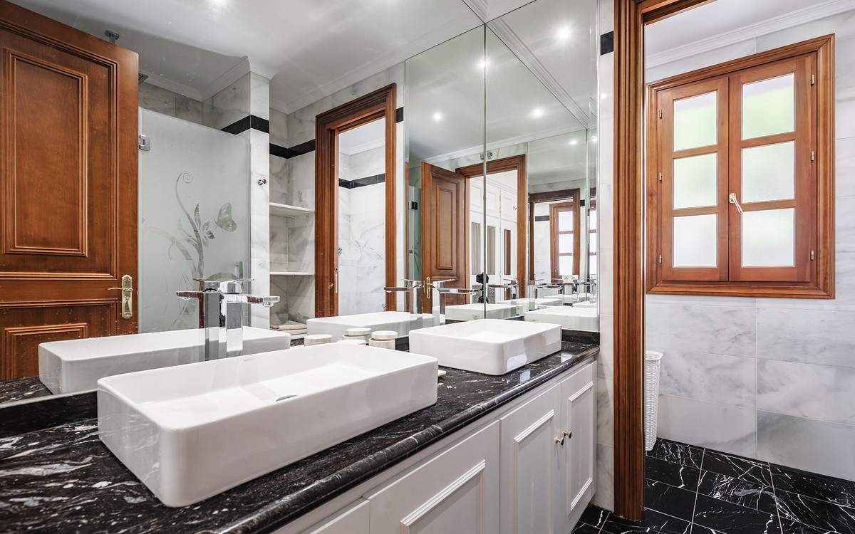 e3451aac2f5e929438c7fea7c5ae5fa6 - 13