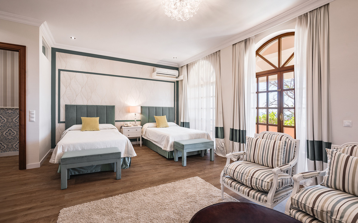 e3451aac2f5e929438c7fea7c5ae5fa6 - 14