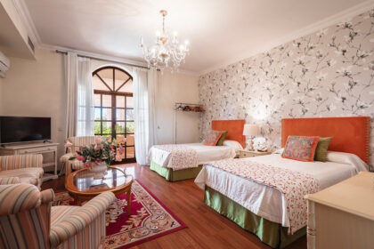 e3451aac2f5e929438c7fea7c5ae5fa6 - 23