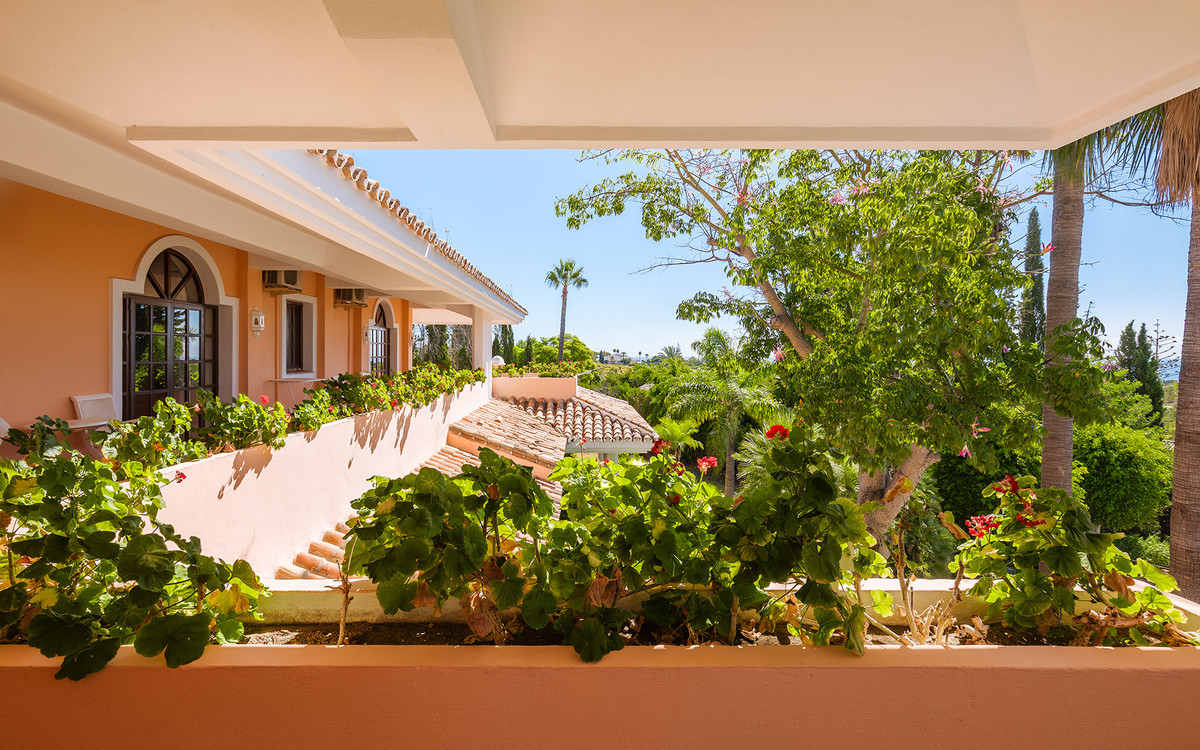 e3451aac2f5e929438c7fea7c5ae5fa6 - 27