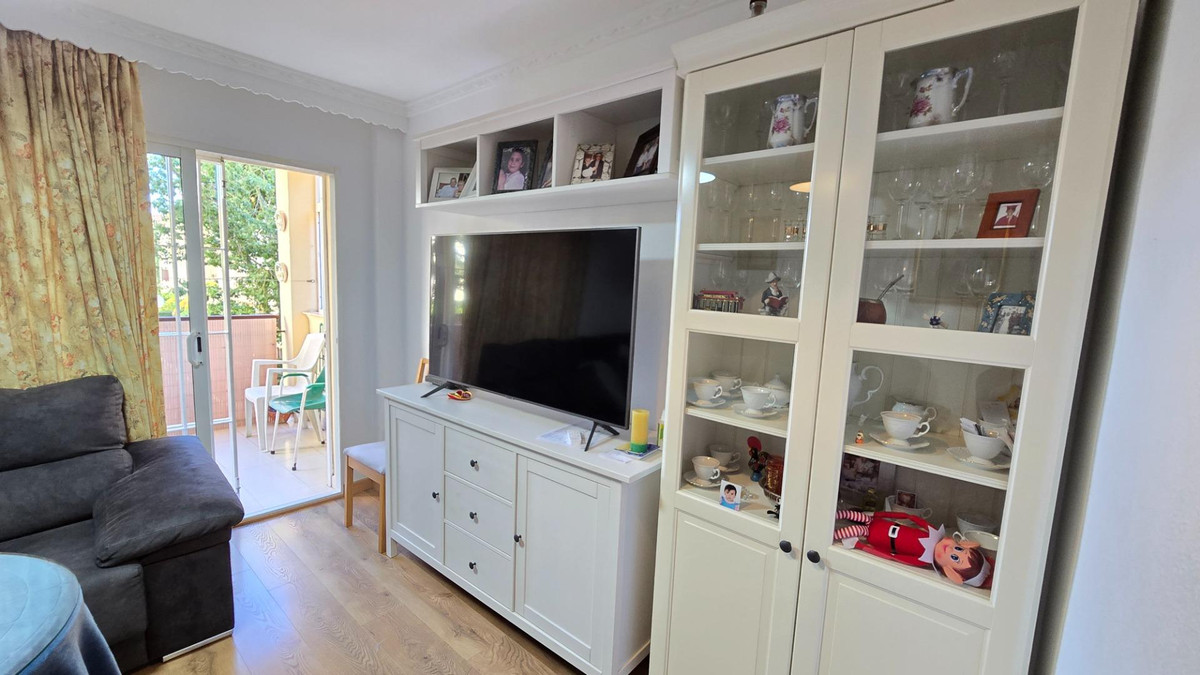 e3edda13e0915c0f4e28766a3e8b4831 - 11