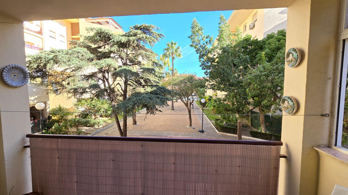 e3edda13e0915c0f4e28766a3e8b4831 - 17