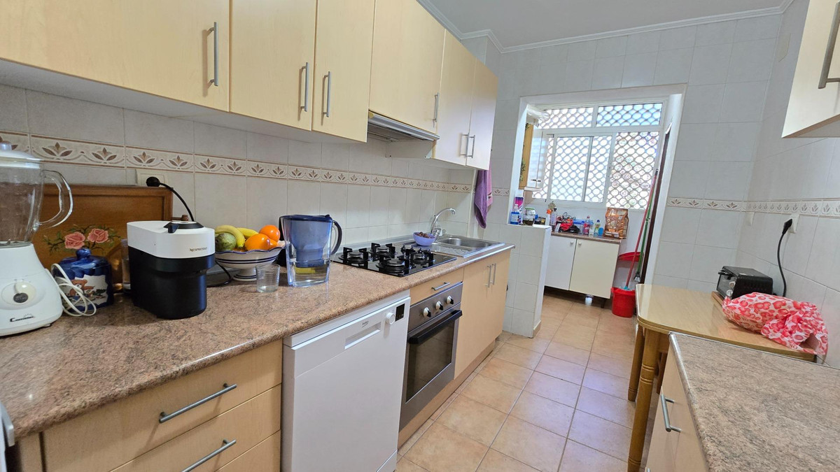 e3edda13e0915c0f4e28766a3e8b4831 - 18