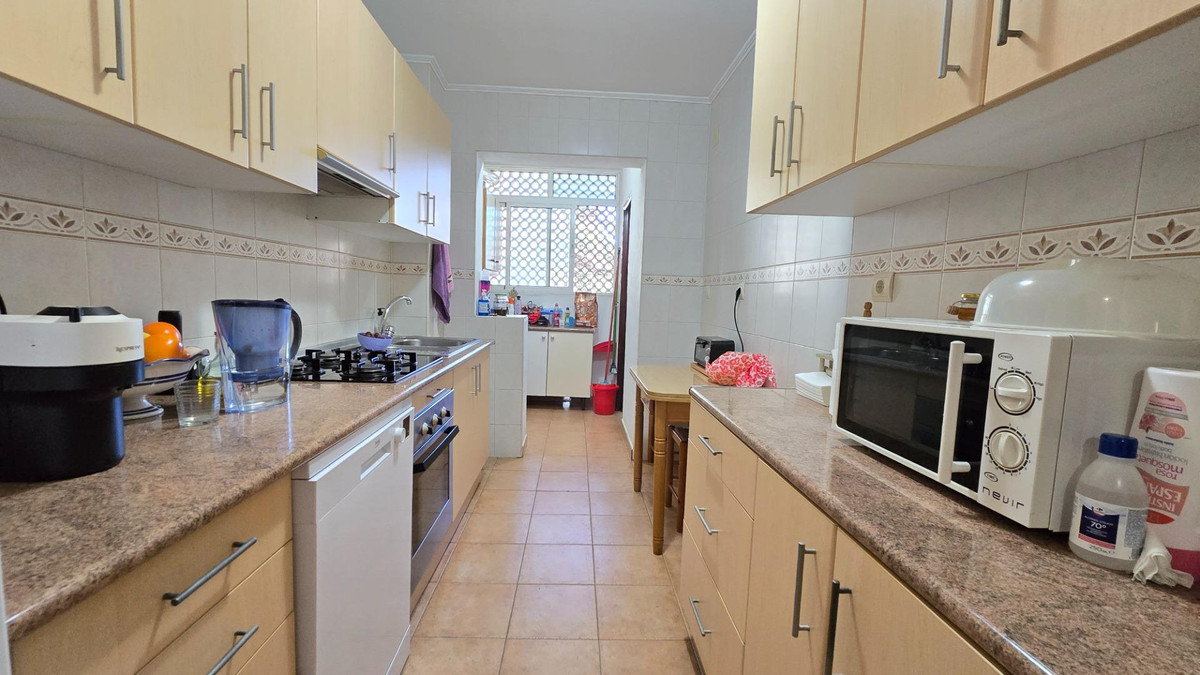 e3edda13e0915c0f4e28766a3e8b4831 - 3