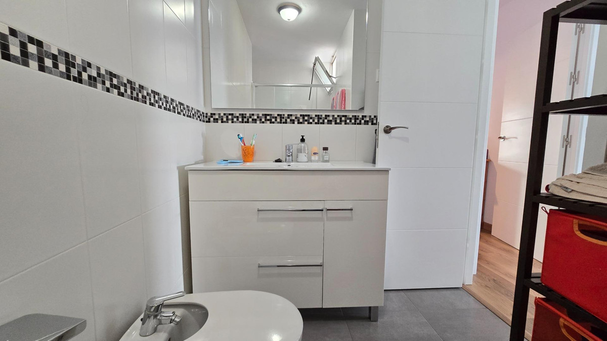 e3edda13e0915c0f4e28766a3e8b4831 - 9