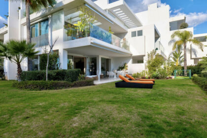 e480f340f56125fbf6e066a890c320ff - 30