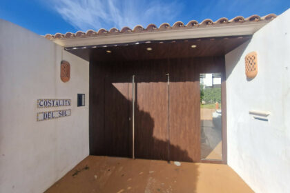 e494b5377f56d112204d294495c5f190 - 23