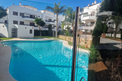 e494b5377f56d112204d294495c5f190 - 3