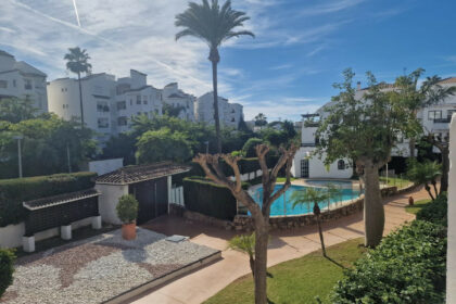 e494b5377f56d112204d294495c5f190 - 4