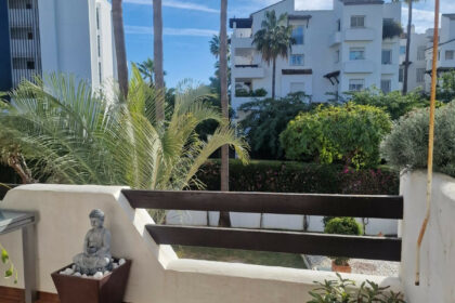 e494b5377f56d112204d294495c5f190 - 5