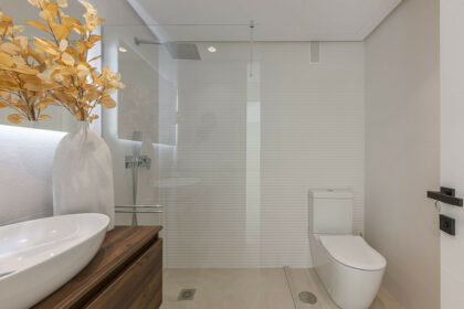 e60056d8355445d45b9749b3c3dd1580 - 20