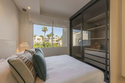 e60056d8355445d45b9749b3c3dd1580 - 22