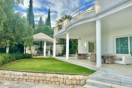 e6ad4645b7eefdcf7b1d77cc3b269cfb - 23