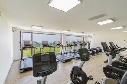 e6bb932f9c75398b6a7ef2617ef6ee14 - 23