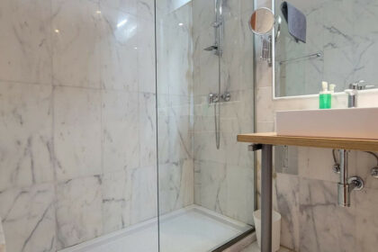 ea2dc75d00c229926332d9cb98912153 - 18