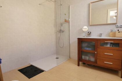 ea2dc75d00c229926332d9cb98912153 - 32