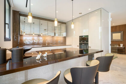 eaadfac84d35cb2a13f4c005e0c488a2 - 1